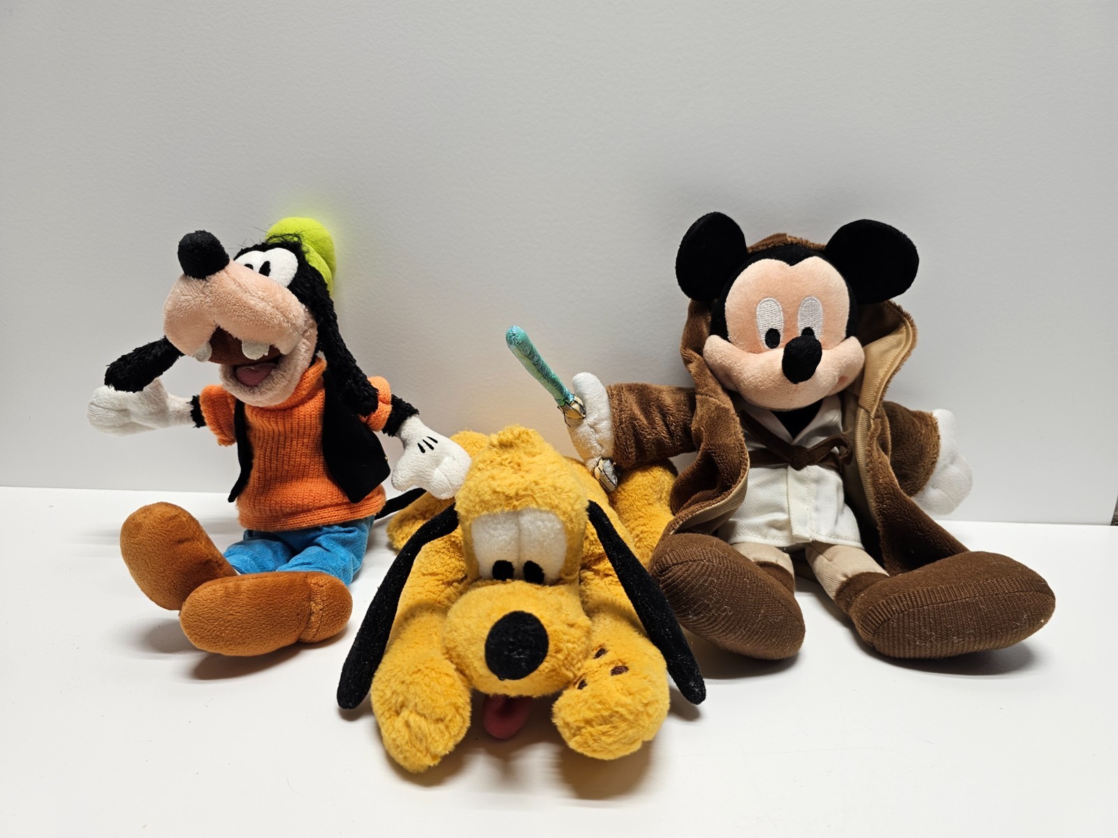 Disney Parks Plush Lot - Jedi Mickey Mouse w/ Lightsaber, Goofy, & Pluto - READ