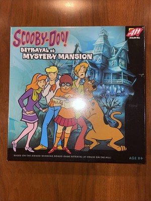 Avalon Hill Scooby Doo in Betrayal at Mystery Mansion Official Scooby Doo [NEW]