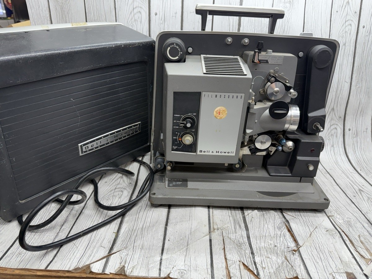 Bell & Howell 535 Filmosound 16mm Vintage Projector Turns On! Not