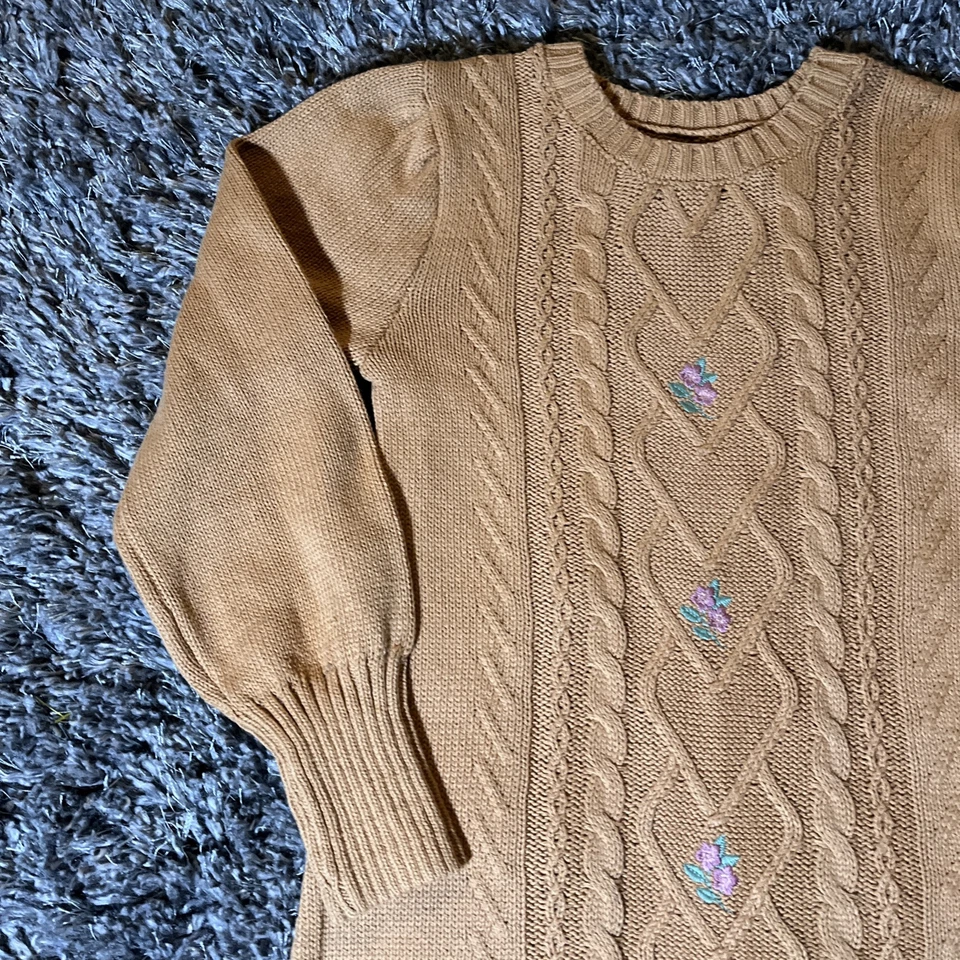 Nuevo con etiquetas Vestido Suéter Nicole Miller Niñas 8 Galletas Tejido con Cable Bordado Flores Foto 3 de 4