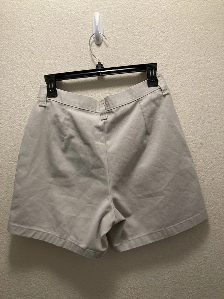 Pantalones cortos informales para mujer Kaki Riders talla 10 buenos para salidas de verano Foto 2 de 4