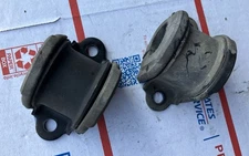 98-00 Lexus LS400 UCF20 Sway Bar Bushings Front Metal Brackets Set of 2