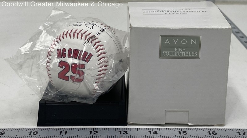 Avon 1999 Mark McGwire Replica Signature Baseball w/ COA & Stand