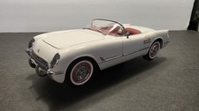 1953 Chevrolet Corvette Convertible White w/Red Interior 1:18 AUTOart 71081