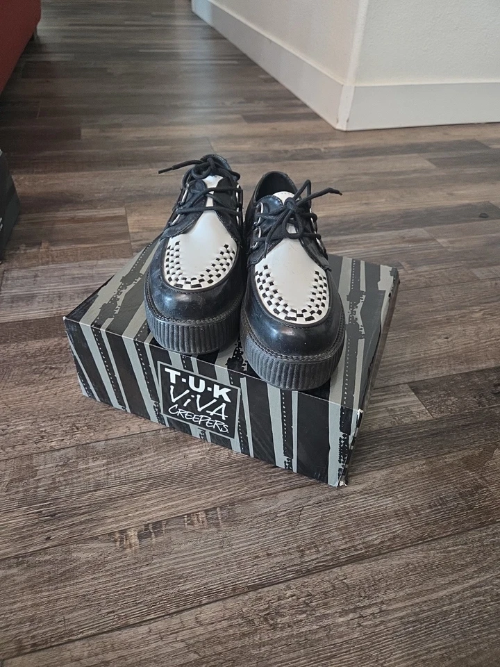 Vintage Y2k T.U.K. Plataforma Creeper de cuero negro blanco talla 6 Foto 3 de 4