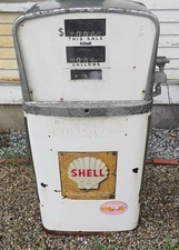 Vintage 1959 Shell A.O. Smith Gas Pump