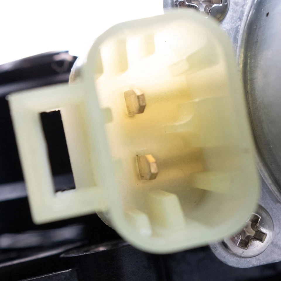 Regulador de ventana eléctrica trasera TRQ con lado del conductor del motor LH para 00-06 Tahoe Yukon Foto 2 de 4