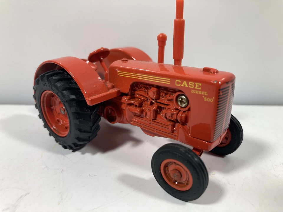 Ertl Case 500 Diesel Farm Tractor Diecast Toy Vintage Vehicle Orange 1:43 Scale - Image 1 of 4