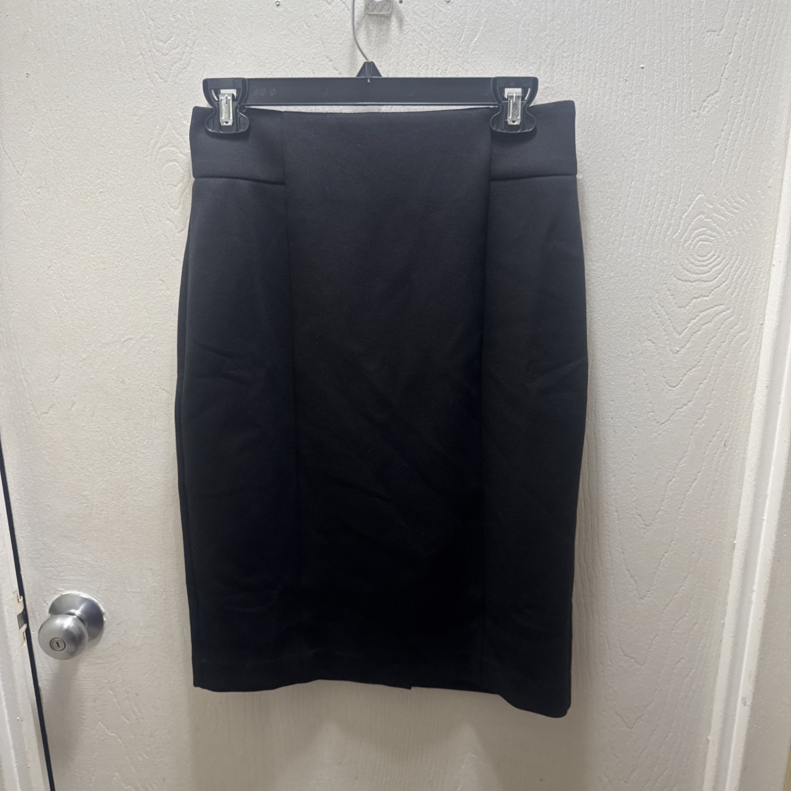 Ann Taylor Petite Black Pencil Skirt Size 4P - Back Slit & Zipper