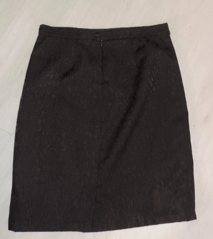 jupe Un Jour Ailleurs taille 42 - Photo 4/4
