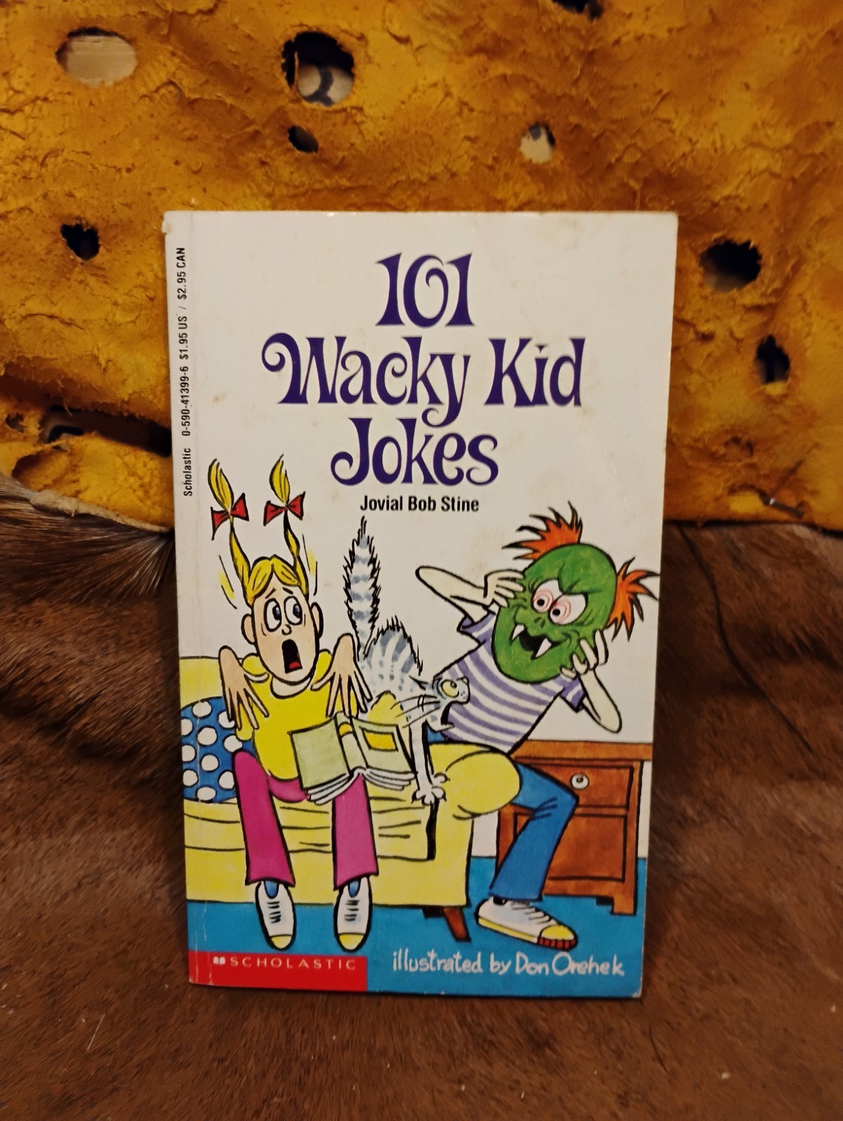 SCHOLASTIC 101 Wacky Kid Jokes Jovial Bob Stine illustrated by Don Orehek