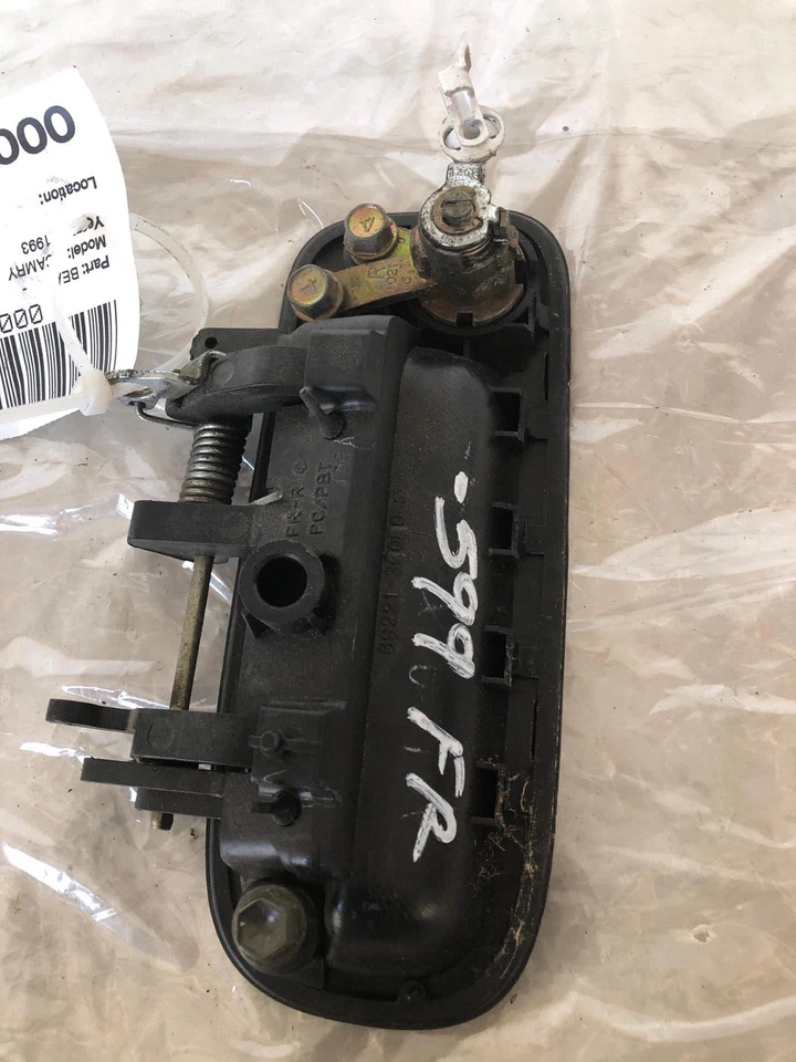 Toyota Camry 1993 sedán manija de puerta exterior delantera lado derecho del pasajero derecho OEM Foto 4 de 4