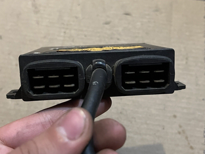 BMW E24 635csi Front Right Passenger Seat Control Module 