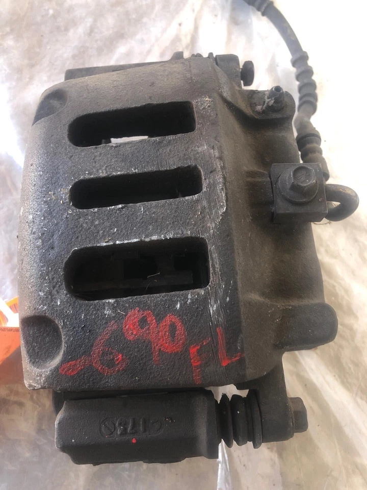 2001 - 2002 LLINCOLN TOWN CAR передний тормоз суппорт водитель левая сторона OEM седан 4,6 л - Изображение 3 из 4