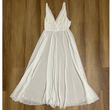 Vintage White Maxi Nightgown Embroidered V-Neck Bridal Honeymoon Large