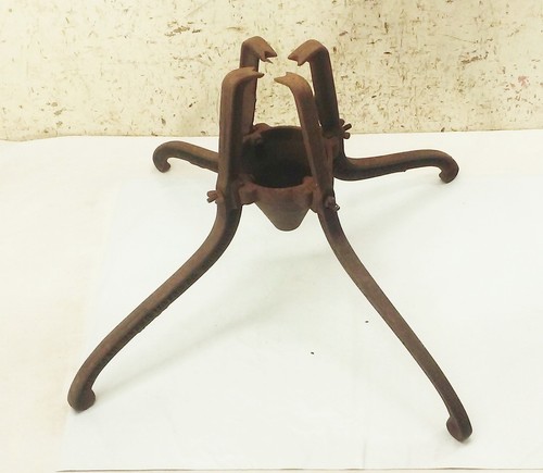 Vtg Antique Cast Iron American Water Motor Co. Christmas Tree Stand holder