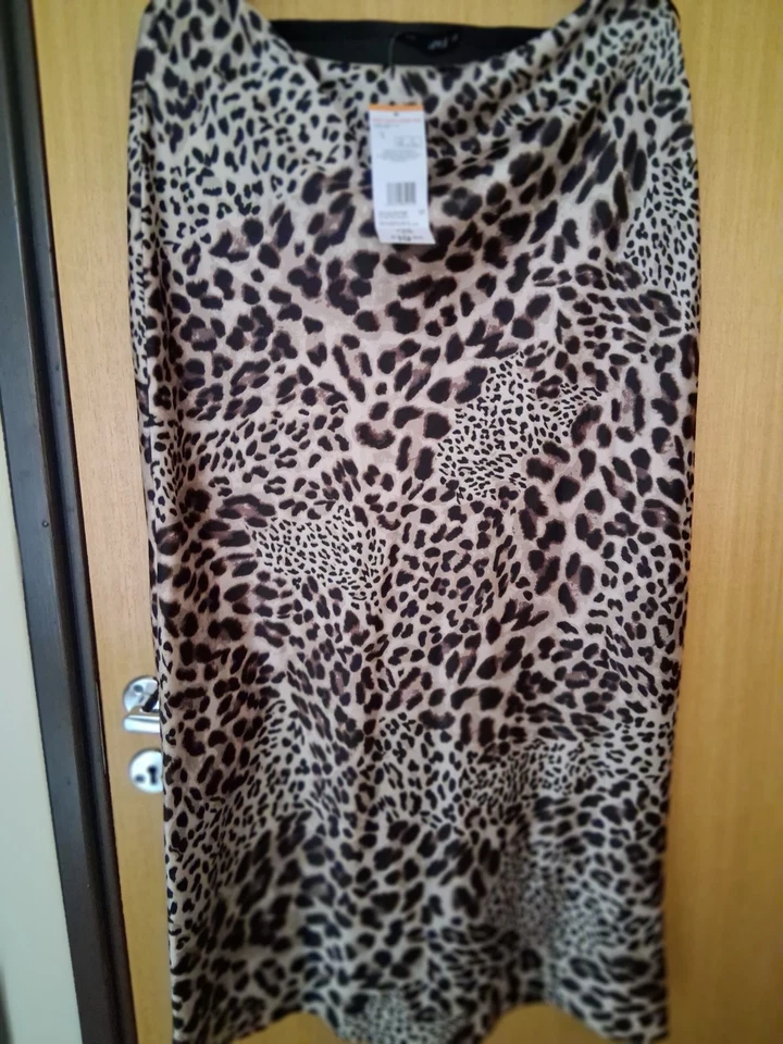 BNWT F&F Animal Print Midi Skirt, Size 12 - Image 2 of 4