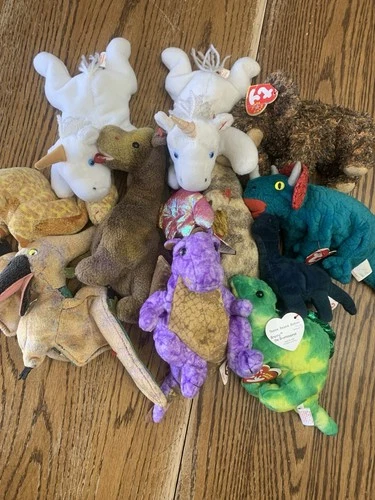 TY VTG Beanie Baby Lot Of 11  DINOSAURS! Dragons! Scorch, Legend, Toothy,