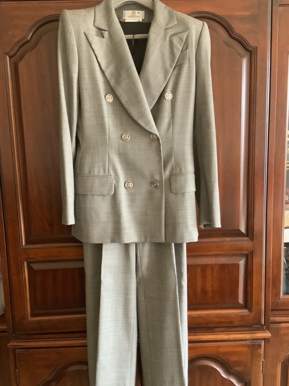 Preowned Couture GIVENCHY VintageWomens 2pc.Suit,… - image 1