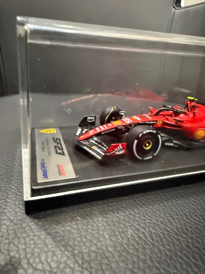 1:43 LOOKSMART Ferrari F1 Sf-23 #55 4th Bahrain Gp 2023 Carlos Sainz LSF1052 new - Image 3 of 4