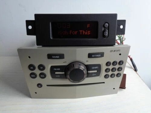 Autoradios mit Einbaugröße 2 DIN für Opel Corsa D