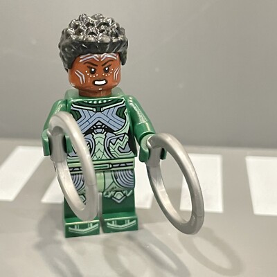 LEGO Minifigure Nakia Dark Green Suit sh844 NEW. From Set 76211