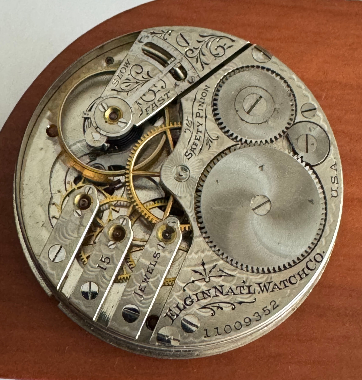 ouVintage 16-Size Elgin Pocket Watch Movement GR 306 with 3-Finger Bridge Keeps Time