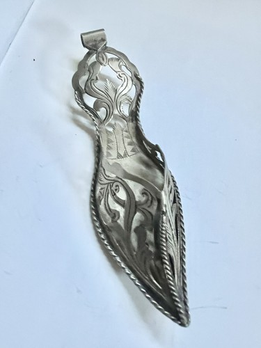 Silver Babouche Carved Slipper Filigree Vintage Moroccan Tuareg Tribal Pendant. - Picture 7 of 12
