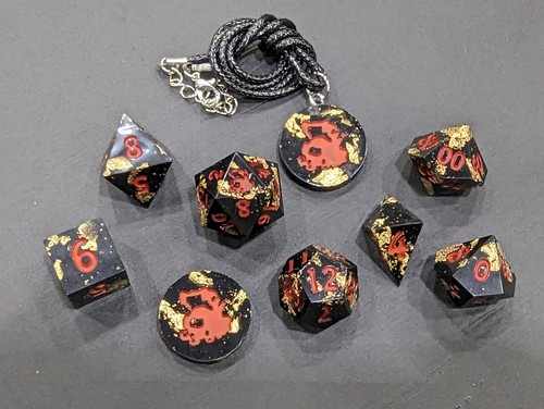 Juego de dados de resina hechos a mano Sharp Edge juego de rol DND MTG juegos de mesa con pantalla - Imagen 4 de 9