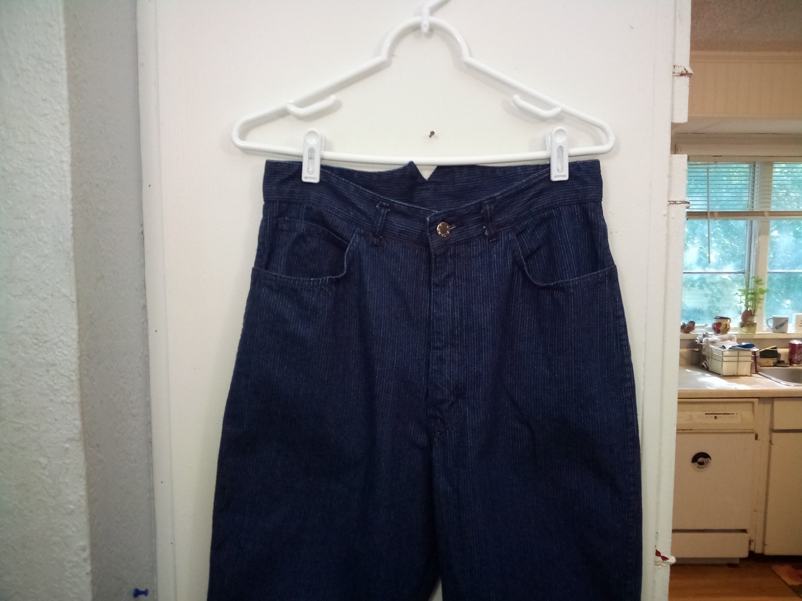 Vintage Gitano Blue Rainbow Striped Mom Jeans 1980s, High V Back Waist 13/14