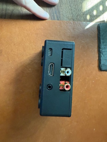 HiFiBerry DAC+ RCA con Raspberry Pi 3B+ e custodia - scheda SD precaricata - Foto 2 di 7