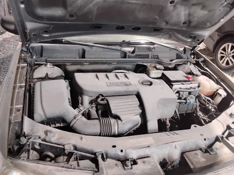 Motor Saturn Ion 2006 de 2,4 L OEM 53 k millas - LKQ434995758 Foto 3 de 4