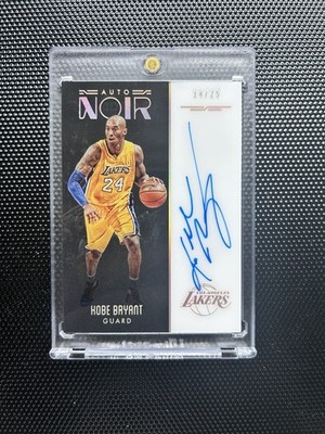 2016-17 Kobe Bryant Noir #61 On Card Auto /25  