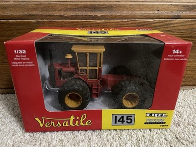 Versatile 145 4WD Duals, 1/32, Prestige Collection