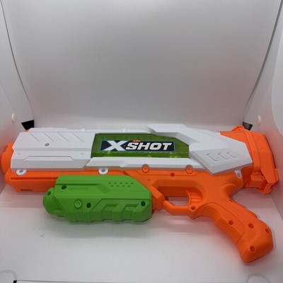 X-Shot Fast-Fill Medium Water Blaster by ZURU