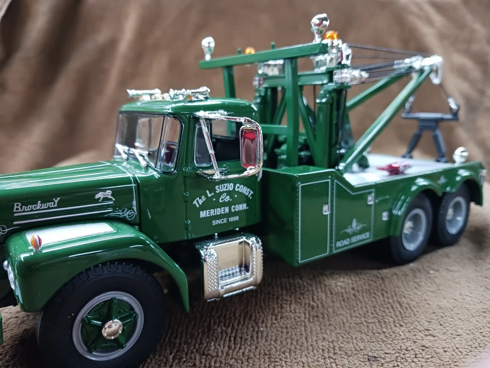 NUEVA ENORME GRÚA SUZIO CONSTRUCCIÓN METAL FUNDIDO A PRESIÓN BROCKWAY PRIMERA MARCHA Foto 2 de 4