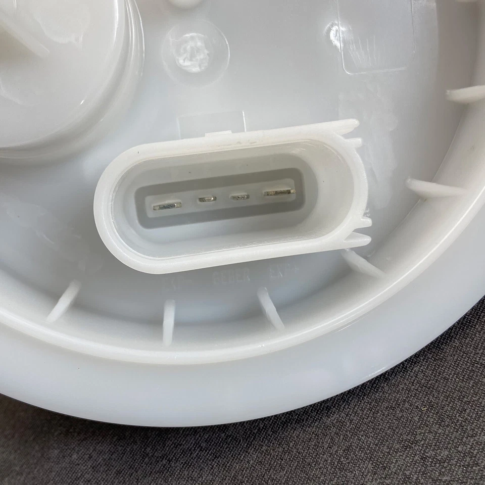 Регулятор давления впрыска топлива 95562042210 для Porsche Cayenne 2008-2010 - Изображение 3 из 4