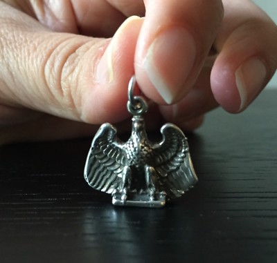 Vintage Sterlingsilber patriotischer Weißkopfseeadler Flügel ausgebreitet Charm Anhänger