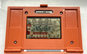 Vintage 1982 GAME & WATCH -DONKEY KONG DK-52 - LCD Game (Very Good Condition)