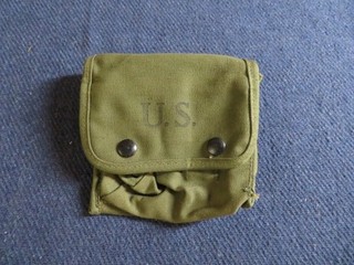 WWII US ARMY JUNGLE FIRST AID POUCH “B.B. CO. INC. 1945” ORIGINAL EXCELLENT