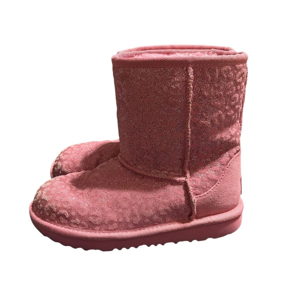 Botas UGG Niñas Pequeñas Clásicas II Rosa Brillo Leopardo Talla 1 Foto 2 de 4