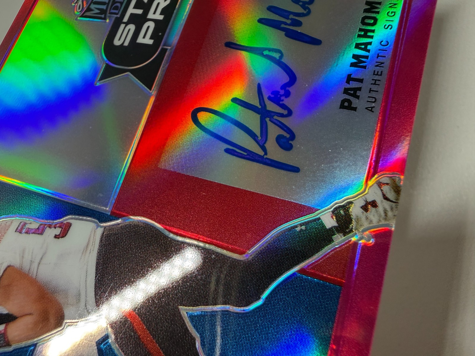 Patrick Mahomes II 2017 Leaf Metal Draft State Pride Pink Auto /15 #SP-PM1 view 4