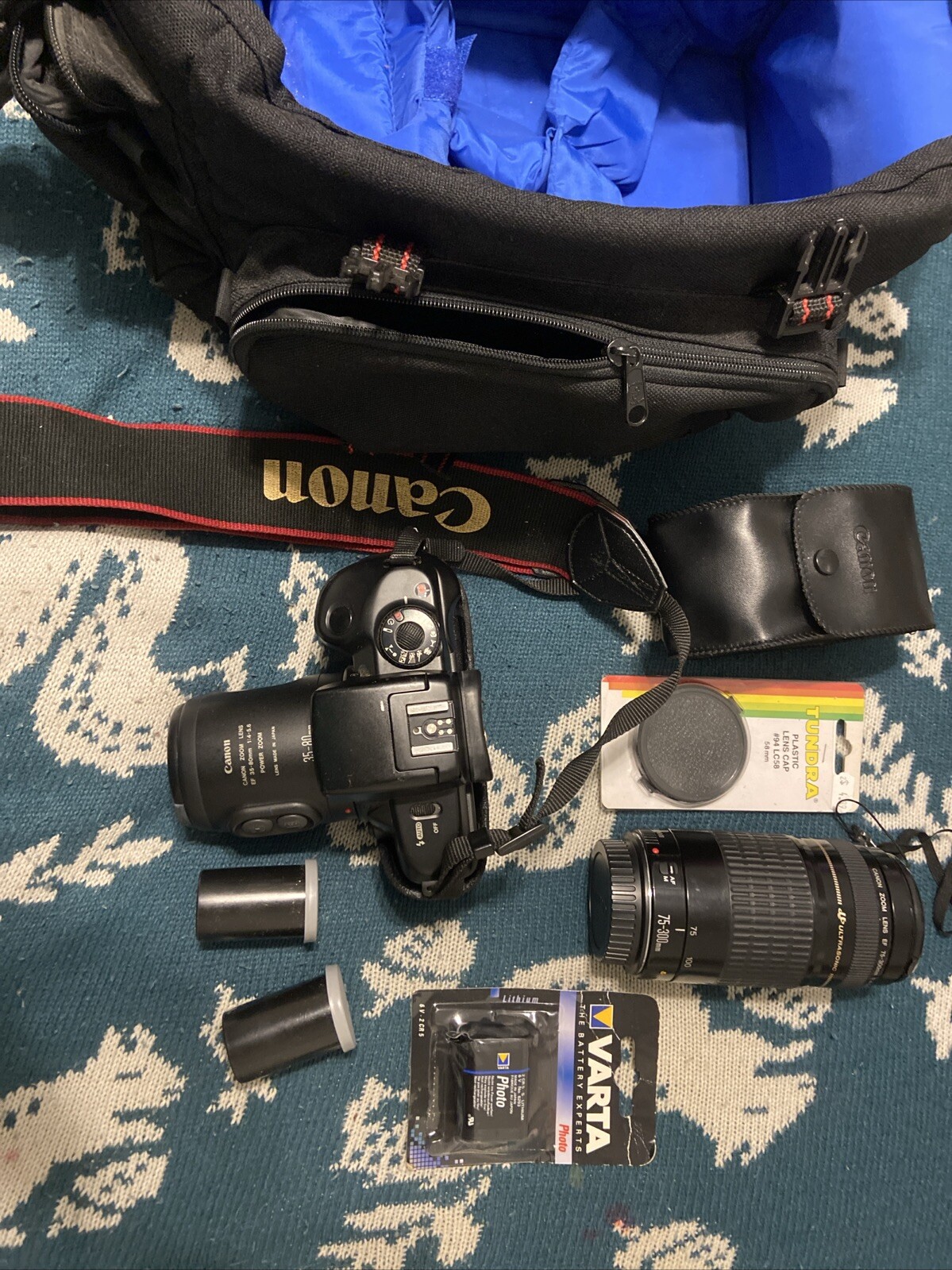 Canon EOS 700 SLR Body With Lens Auto-focus 35mm Camera Bund