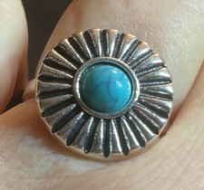 Beautiful Southwest Navajo Flower Turquoise Blue Ring, Size 6 1/4