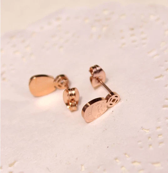 Aretes lisos Maneki Neko de oro rosa de 18 quilates GF para dama niña gato de la suerte japonés Foto 2 de 4