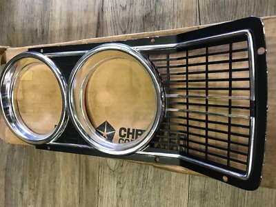 1966 66 DODGE CORONET NOS GENUINE MOPAR HEAD LIGHT BEZEL 2578455