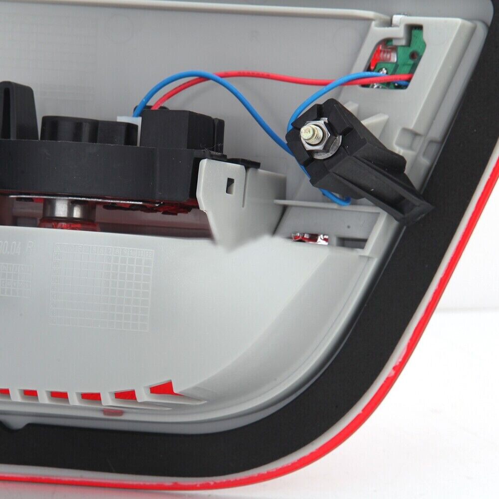 2x Left+Right Rear Inner Tail Light Brake Lamps W/Bulbs For BMW X5 E70