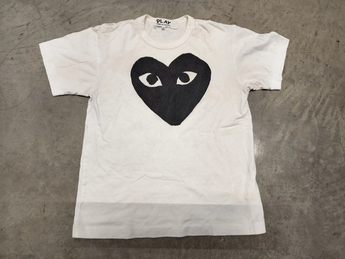 PLAY Comme des Garcons T-Shirt White Large Black Heart (M)