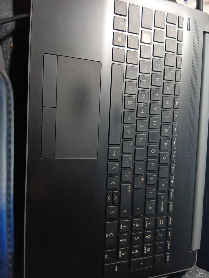 HP 15-DB0521SA 15.6" Laptop AMD A6-9225 Radeon R4 2.60GHz 4GB - Image 3 of 4