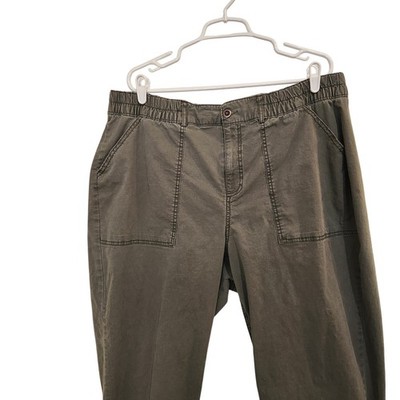Ava & Viv Olive Green High Rise Casual Elastic Waist Cropped Pants Plus Size 18W